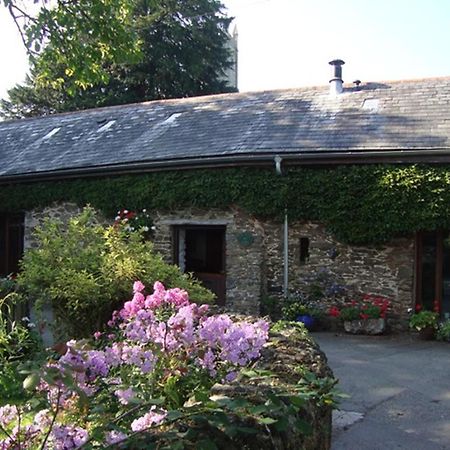 Church Barn Harberton Exterior photo